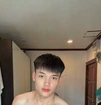 Guitar M - masseur in Phuket