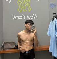 Guitar M - Masajista in Phuket