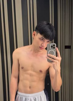 Guitar M - masseur in Phuket Photo 7 of 9