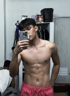 Guitar M - masseur in Phuket Photo 2 of 10