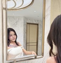 Guitar - Transsexual escort in Singapore