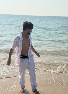 Gulaboo - Acompañantes masculino in Indore Photo 1 of 1