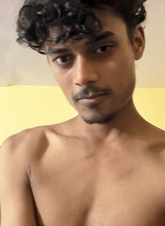 Gulu Gupta - Acompañantes masculino in Thane Photo 3 of 3