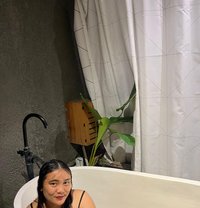 Gumii - escort in Bali