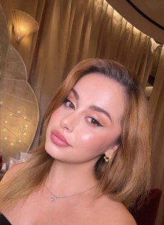Vera - puta in Dubai Photo 1 of 1