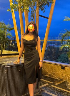 Gunja Giri - puta in Kathmandu Photo 1 of 2