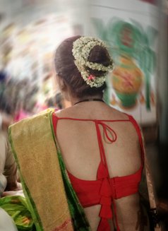 Gunja Roy - escort in Kolkata Photo 2 of 2