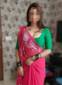 Gunjan - escort in Bangalore Photo 9 of 9