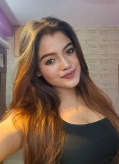 Gunjan - puta in Bangalore Photo 4 of 7