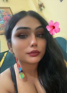 Gunjan - Acompañantes transexual in New Delhi Photo 2 of 7