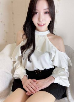 Guó Sè - escort in Osaka Photo 2 of 3