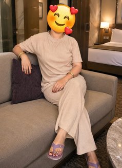 🟢CAM📸ANAL🥀 QUEEN🥀AIRHOSTESS/NO AGENT - puta in New Delhi Photo 11 of 17