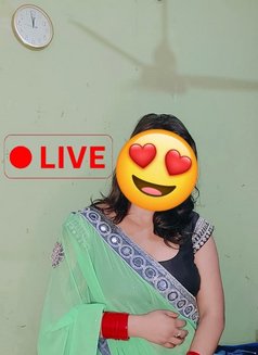 Gurgaon House Wife - puta in Gurgaon Photo 9 of 19