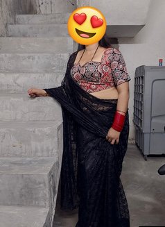Gurgaon House Wife - puta in Gurgaon Photo 19 of 19
