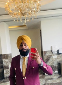 Guri Gill - Male escort in Chandigarh Photo 3 of 5