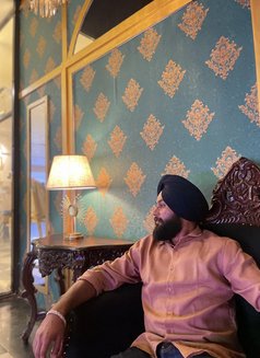 Guri Gill - Male escort in Chandigarh Photo 4 of 5