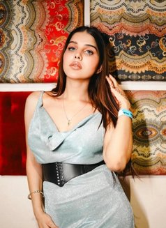 Gurleen Kaur - puta in New Delhi Photo 18 of 24