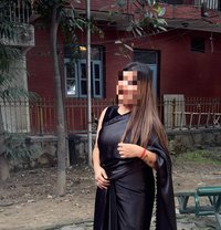 Gurleen Kaur - escort in New Delhi Photo 1 of 3