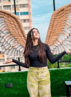 Gurneet Kaur - puta in Dubai Photo 1 of 7