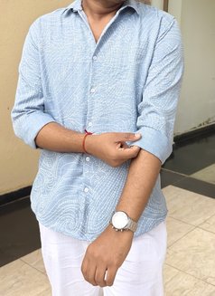 Guru - Male adult performer in Coimbatore Photo 1 of 2