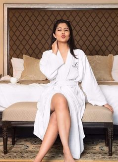 Gurugram Luxury Escorts Services 24/7 - escort in Gurgaon Photo 1 of 2