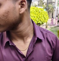 Guruu - Intérprete masculino de adultos in Coimbatore