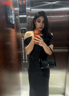 Gus’s Thawatchi - Transsexual escort in Al Manama Photo 7 of 12