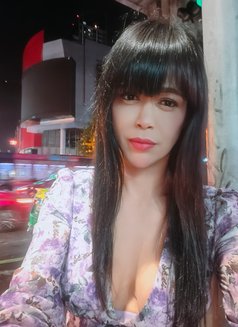 Lusty Linda 7.5 inch rod dom - Transsexual escort in Bangkok Photo 1 of 3