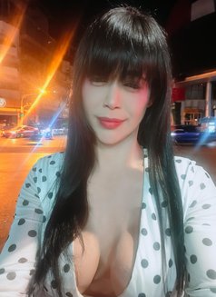 Lusty Linda 7.5 inch rod dom - Transsexual escort in Bangkok Photo 3 of 3