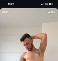 Gutooh - masseur in Brussels