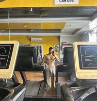 Gym Boy - Acompañantes masculino in Ajmān