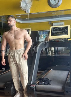 Gym Boy - Male escort in Ajmān Photo 3 of 6