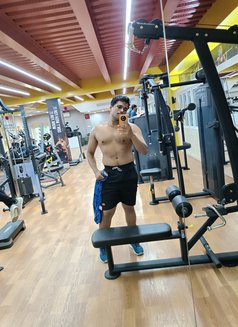 Gym Guy - Male escort in Chennai Photo 9 of 11