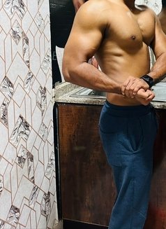 Gymyogi - Male escort in Dubai Photo 3 of 4