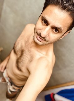 H Kumar - Only for women / couple - Male escort in New Delhi Photo 9 of 9