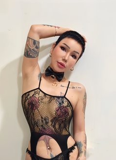 H sexy - escort in Abu Dhabi Photo 5 of 5