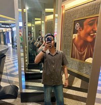 H250 - Male escort in Mumbai