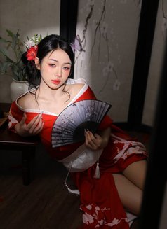 Ha Linh - escort in Mauritius Photo 8 of 12