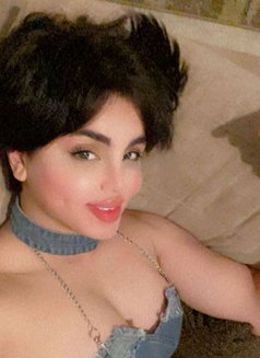 Ha Tan - Transsexual adult performer in Cairo Photo 18 of 22