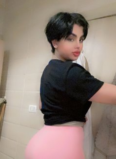 Ha Tan - Transsexual adult performer in Cairo Photo 20 of 22