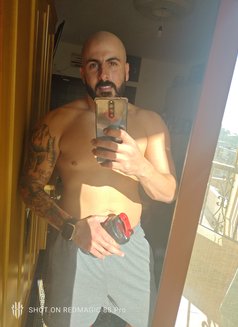Habib - Male escort in Dubai Photo 9 of 12