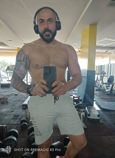 Habib - Male escort in Dubai Photo 10 of 12