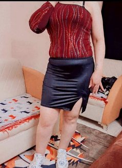 Habiba - escort in Cairo Photo 1 of 3