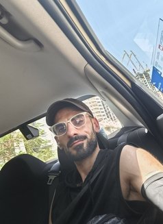 HabibiHandler - Male escort in Dubai Photo 9 of 9