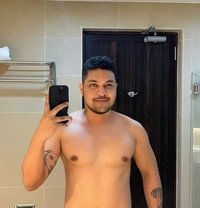 HabibiTonyXL - Male escort in Manila