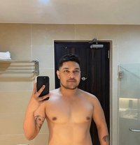 HabibiTonyXL - Male escort in Manila