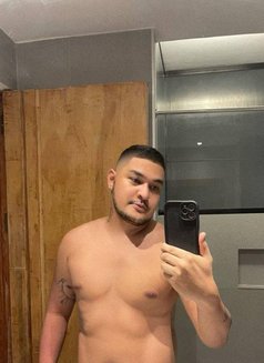 HabibiTonyXL - Acompañantes masculino in Manila Photo 9 of 9