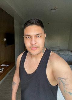 HabibiTonyXL - Acompañantes masculino in Manila Photo 4 of 11