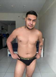 HabibiTonyXL - Acompañantes masculino in Manila Photo 9 of 11
