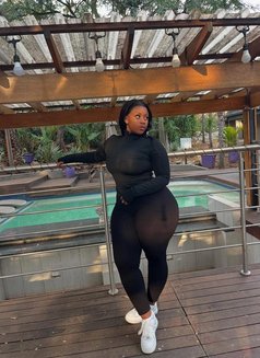 Hady - escort in Guangzhou Photo 2 of 3